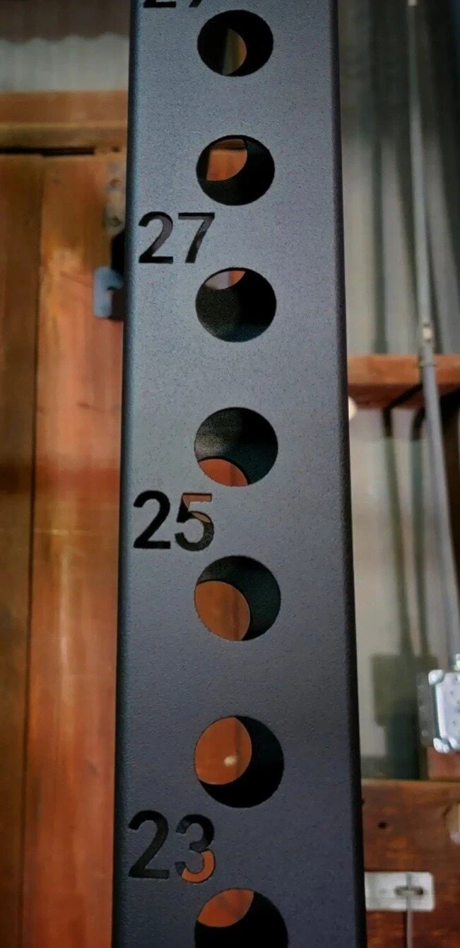 SportKraft Foldable Wall rack / taitettava kyykkyteline