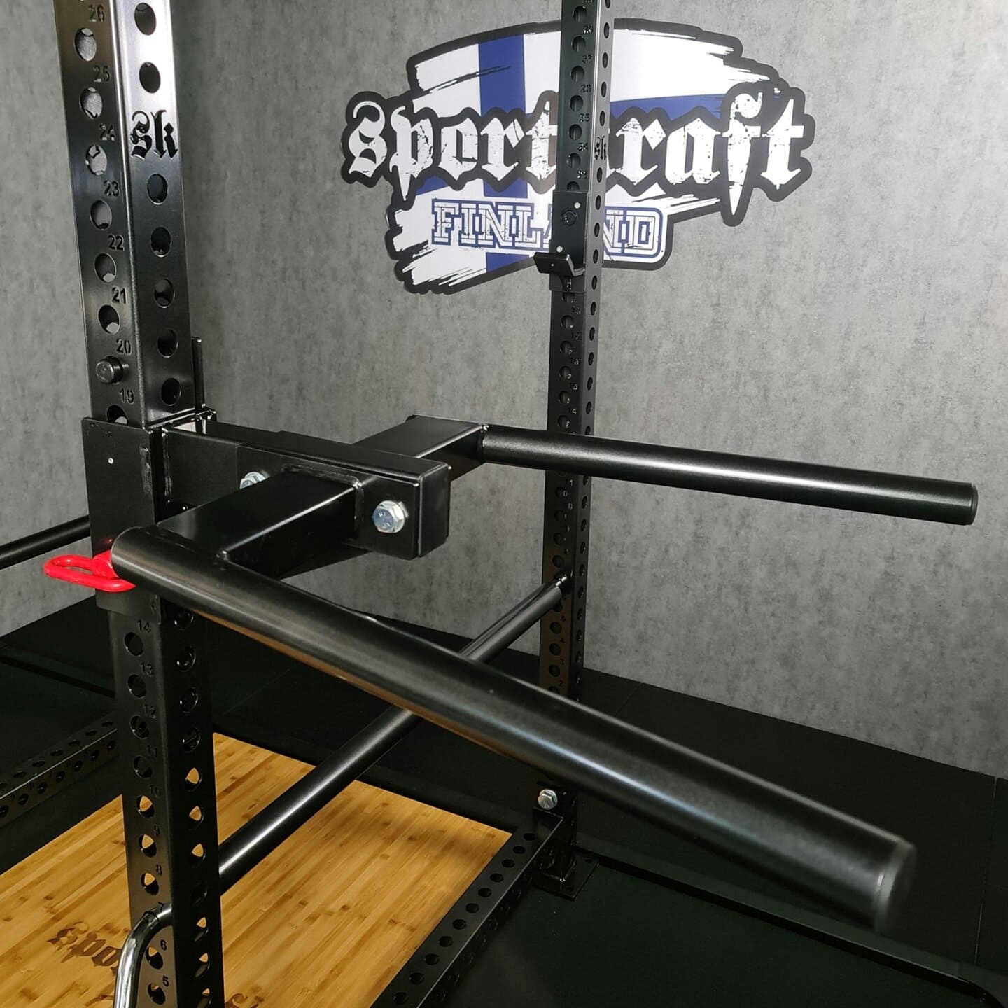 SportKraft power rack dippiteline, 2 kokoa