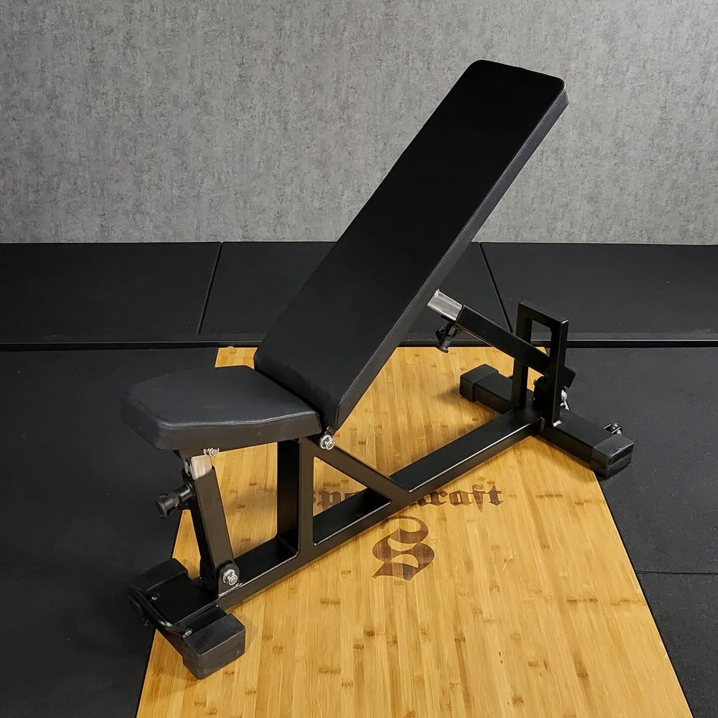 HC PRO säädettävä penkki