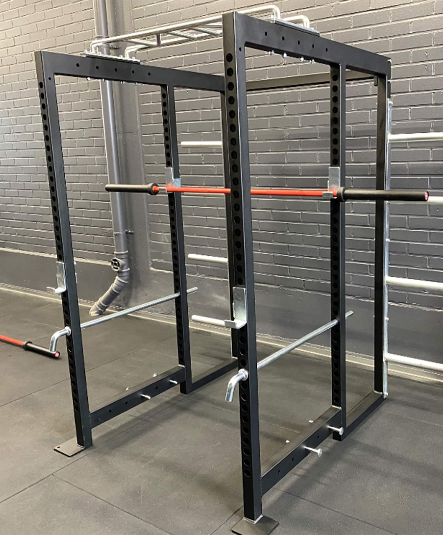 HC PRO Power rack levytelineillä