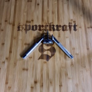 Ojentaja ja hauiskahva, nivelletty