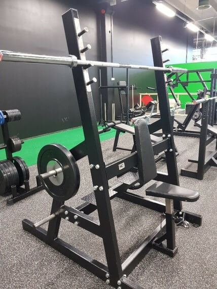 PRO Pystypunnerruspenkki istuen