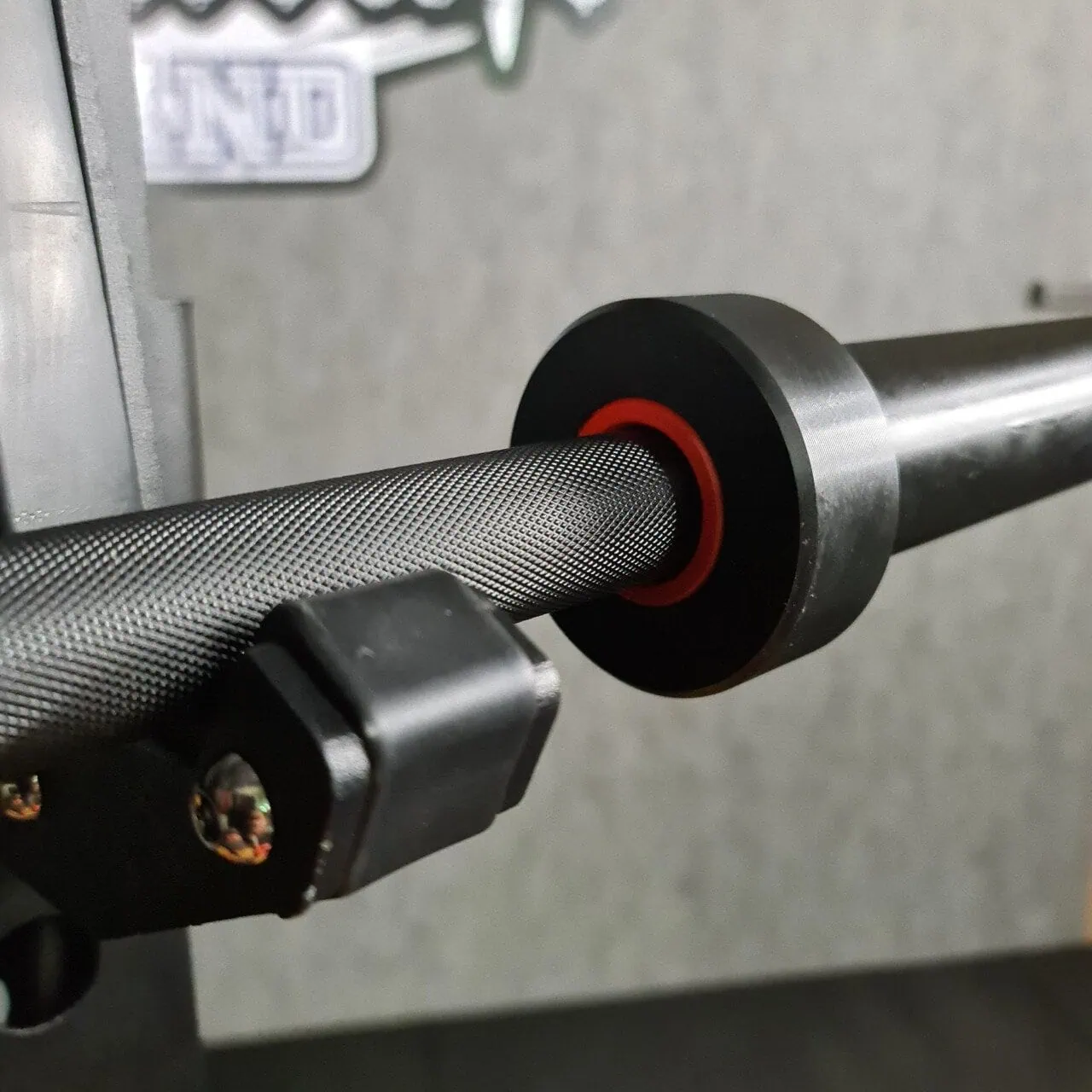 SportKraft Yleistanko 700, Musta