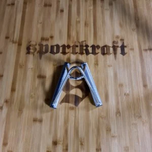 Taivutettu kolmiokahva