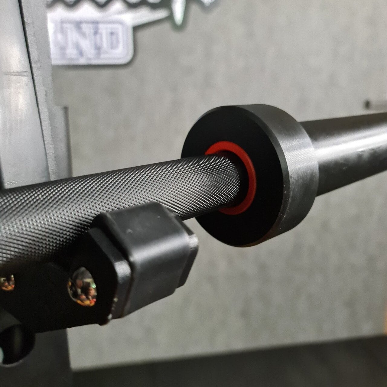 SportKraft Yleistanko 700, Musta