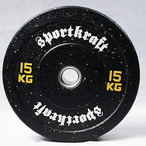 Sportkraft 15 kg musta bumper-levypaino rouhekumista, keltaisin painomerkinnöin voimaharjoitteluun.