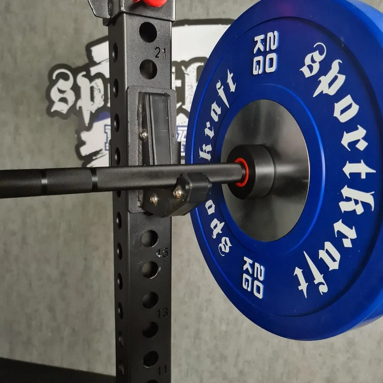 SportKraft Yleistanko 700, Musta