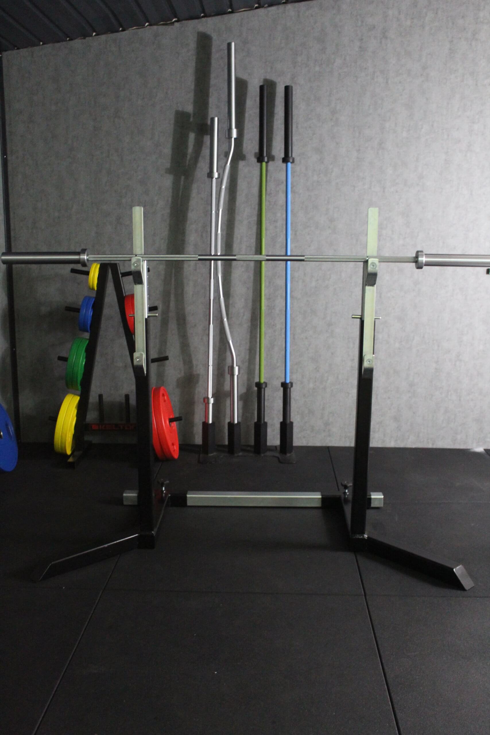 SportKraft premium kyykkyteline, penkkikoukuilla