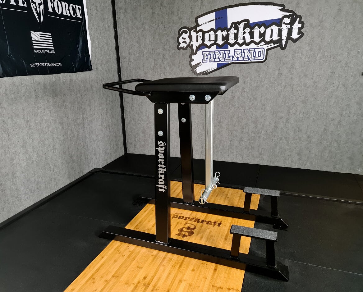 Sporttikraftin harjoittelulaitteet.