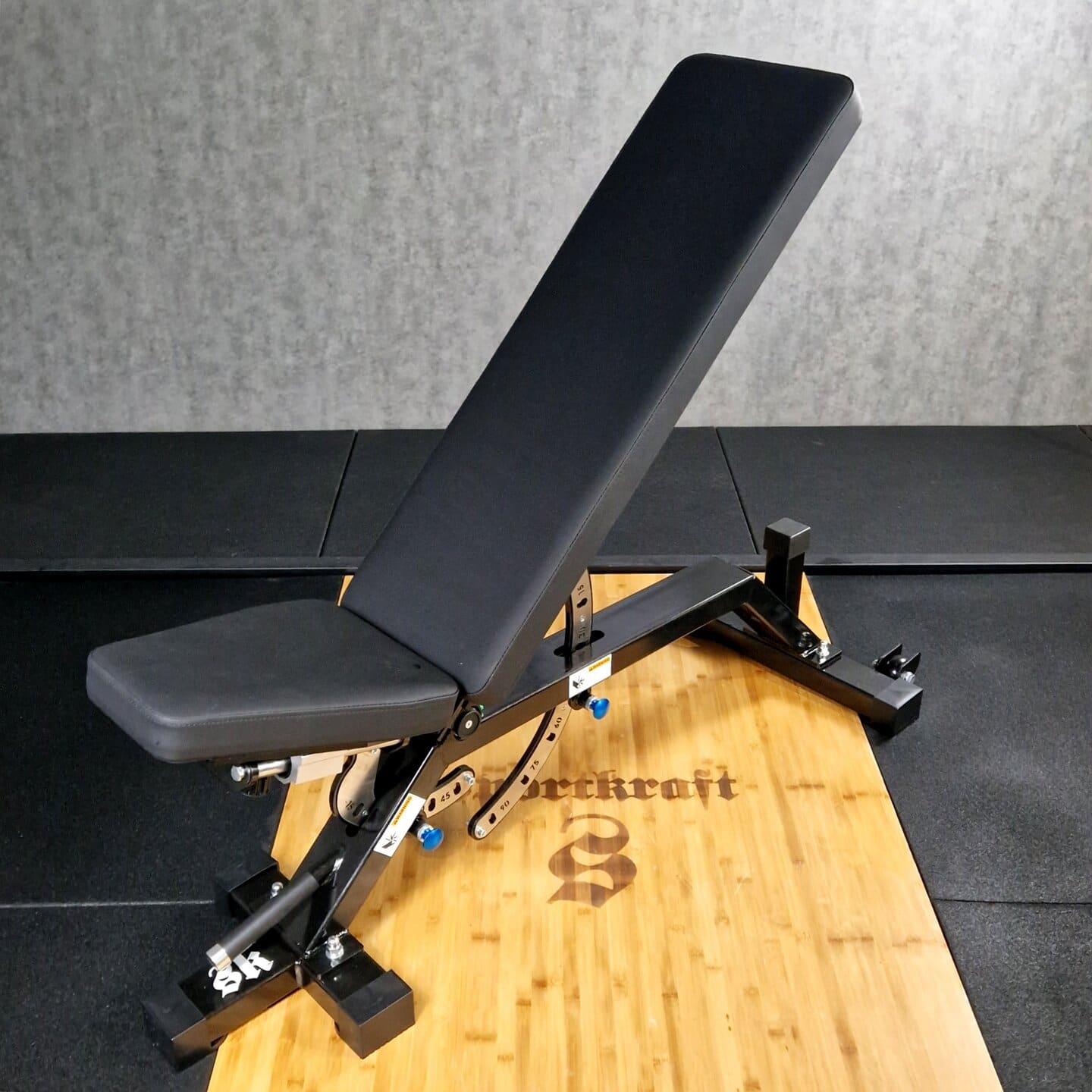 SportKraft säädettävä penkki "zero gap"