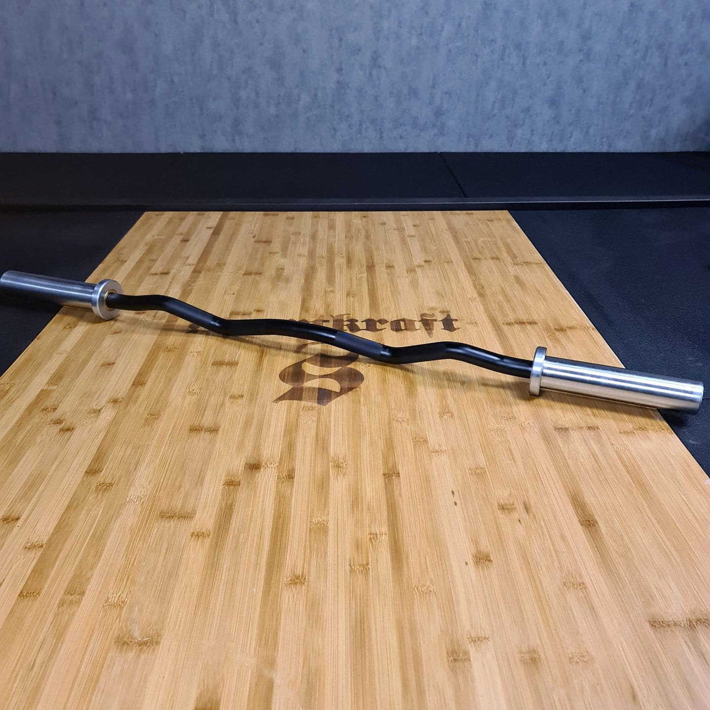 SportKraft Premium EZ kulmatanko, 3 väriä