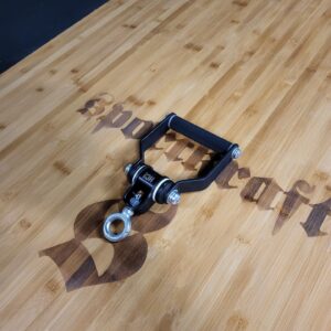 Deluxe yhden käden treenikahva kuntosaliharjoitteluun, tukeva metallirakenne ja mukava pehmustettu ote.