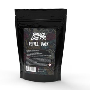 Musta “Smells Like PR” hajusuolan täyttöpussi, moderni mattapinta ja tyylikäs kukkakuvio.