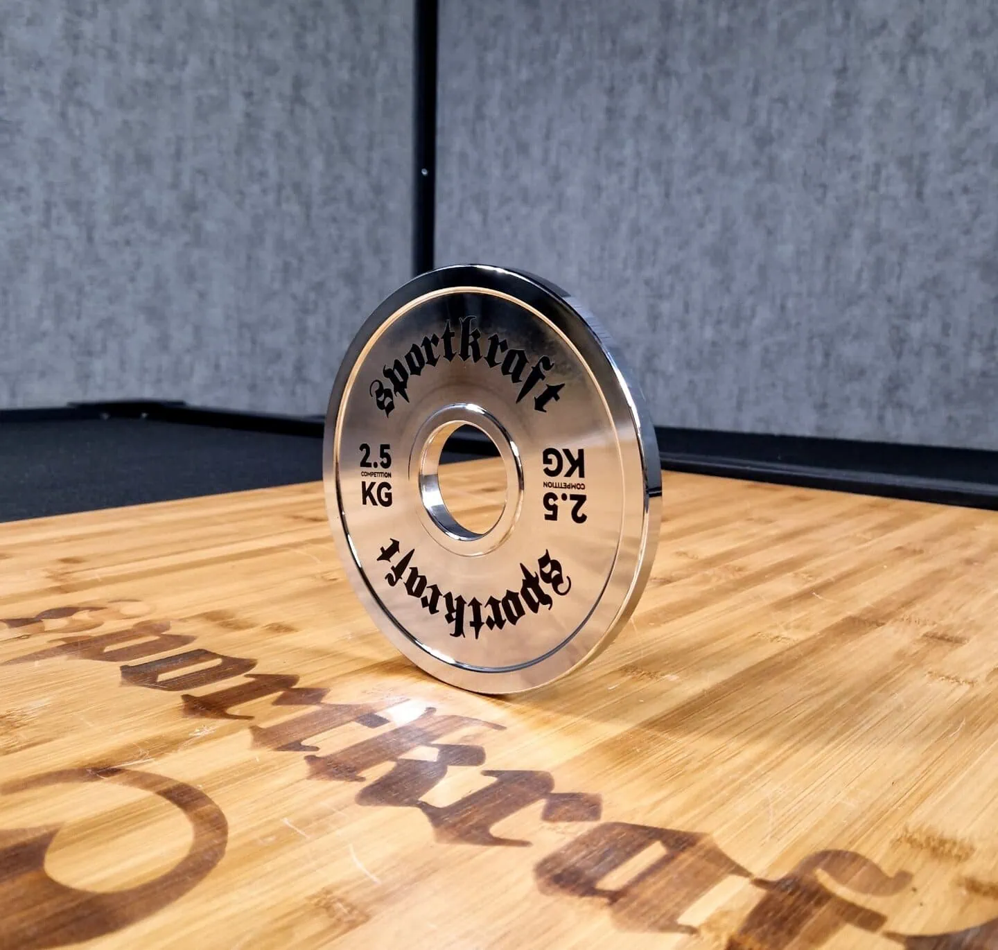 SportKraft kalibroitu teräslevypaino, kromi 2,5kg