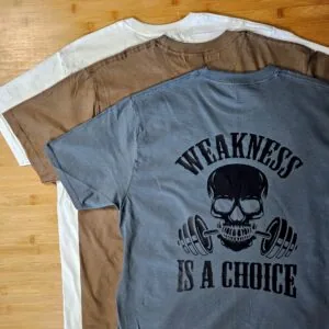 Kolme t-paitaa, yksi painatus.