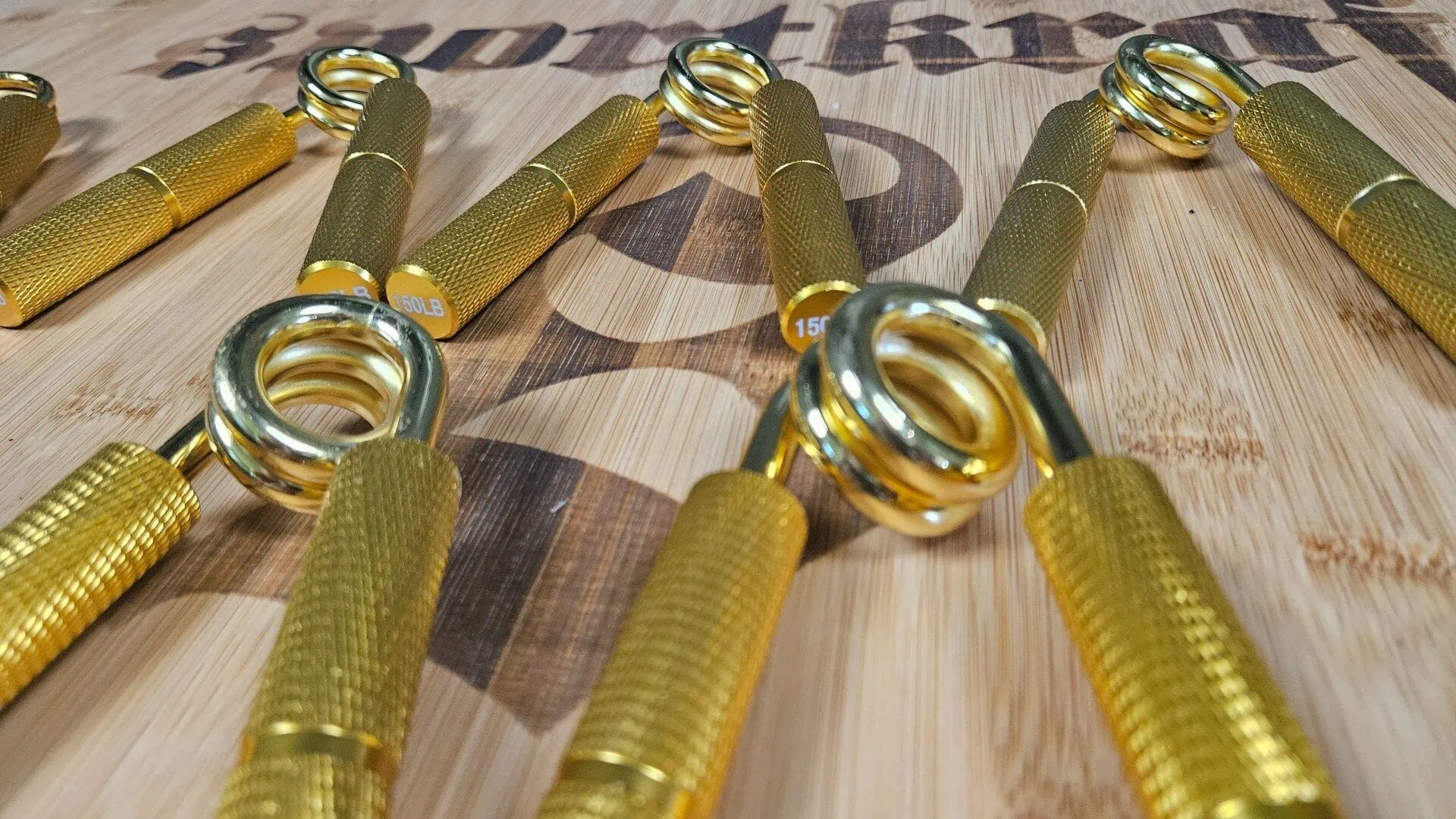 Käsipuristin, 7 sarja