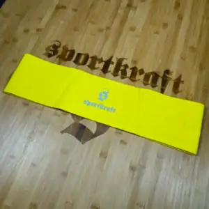 SportKraft Shooter Medium, Angled sleeve