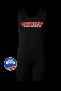 Mustat urheiluvaatteet Titan-brändiltä