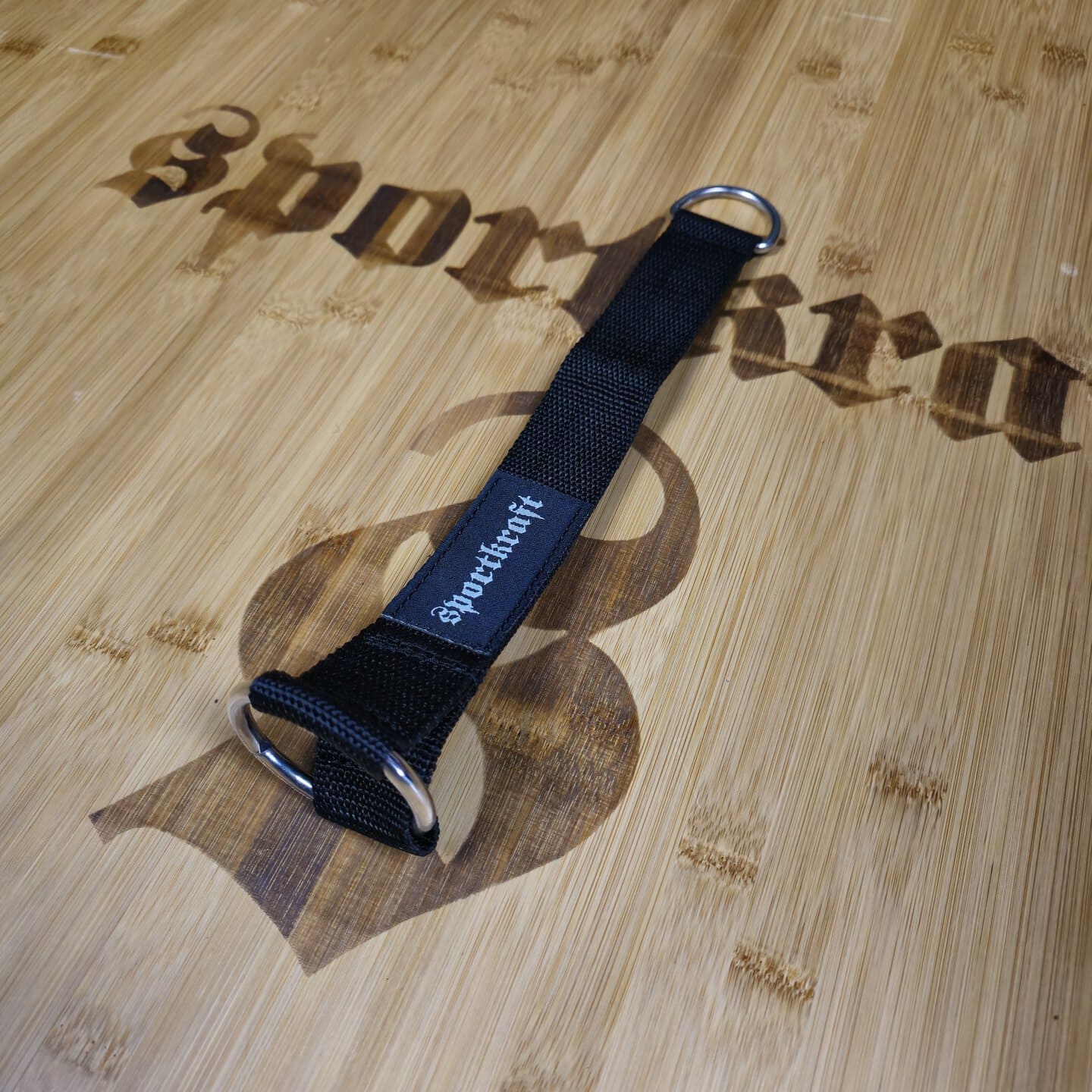 SportKraft Strap hihnamallinen lisäpainoankkuri eli loading pin urheiluväline.